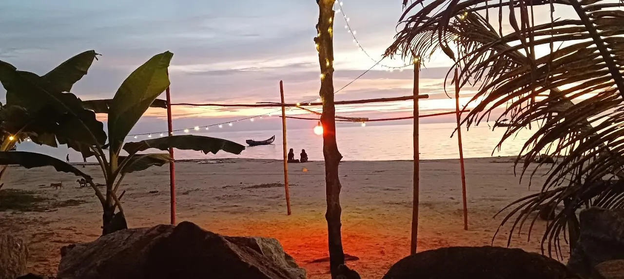 בית אירוח Alappuzha Zest Moon Beach Home הודו