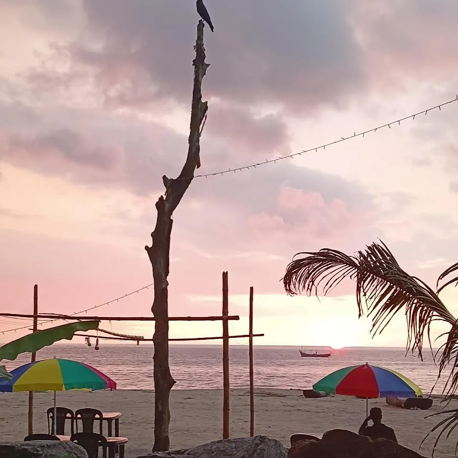 Zest Moon Beach Home Alappuzha